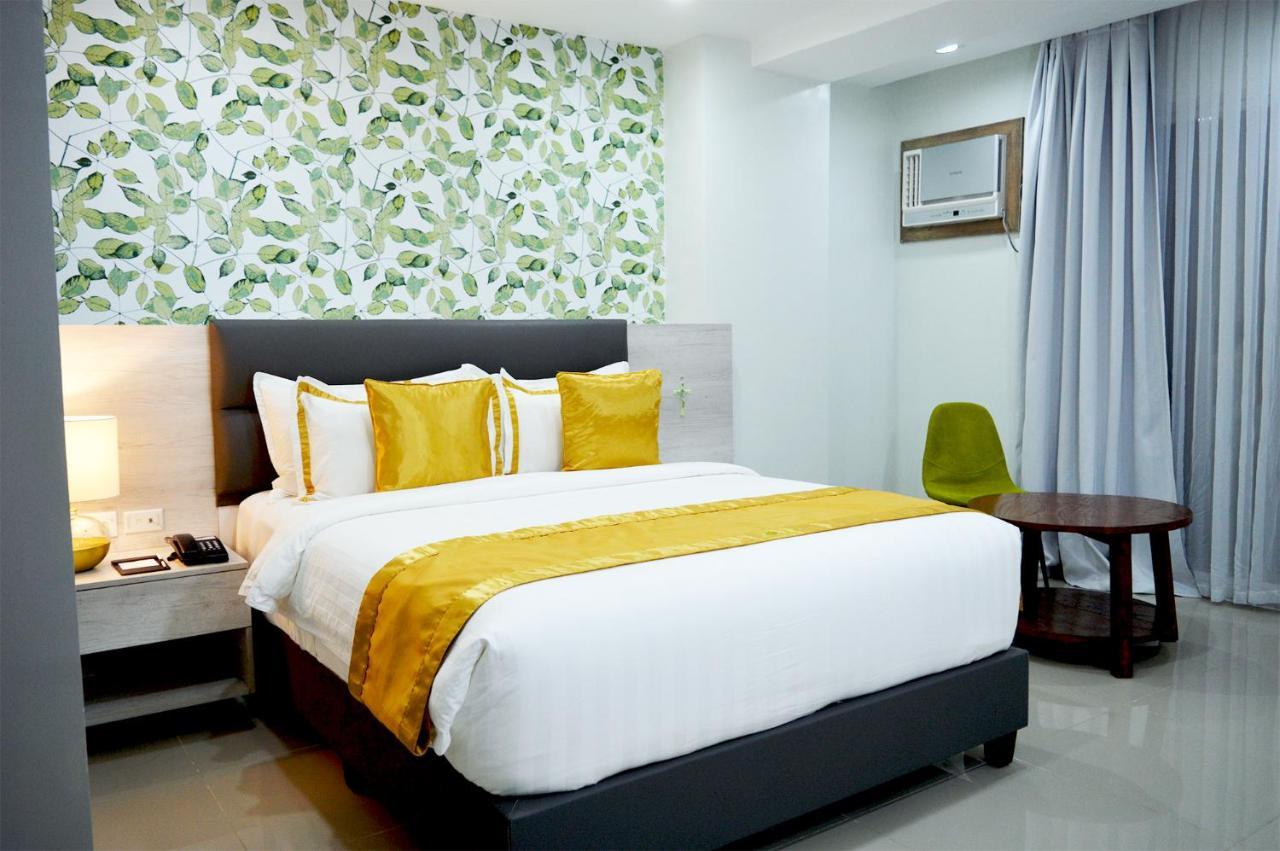 Carlosta Hotel オルモック エクステリア 写真