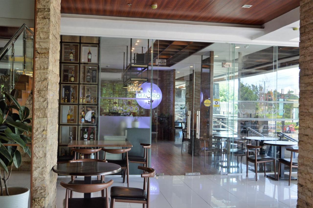 Carlosta Hotel オルモック エクステリア 写真